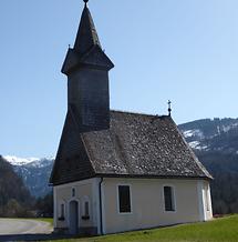 Raphael Kirche im Frühling