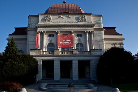 Opernhaus