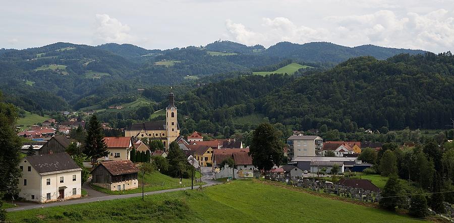Leutschach an der Weinstraße von Norden aus gesehen