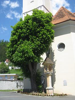 Franziskanerkloster - Bildstock neben der Wallfahrtskirche