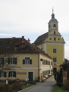Kirche und Haus der Frauen