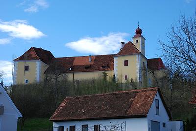 Schloss Weinburg am Saßbach