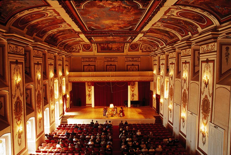 Haydnsaal im Schloss Esterhazy Eisenstadt Burgenland Bilder im