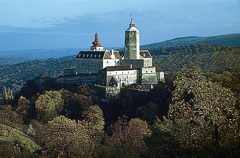 Burg Forchtenstein, Foto: © Österreichischer Bundesverlag