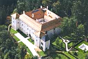 Schloss Neuhaus - Foto: Burgen-Austria