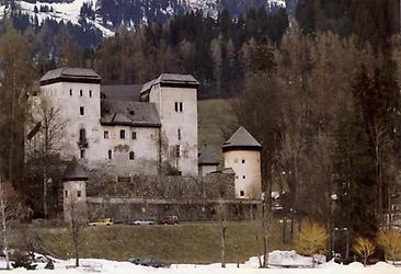 Schloss Goldegg, Wikikommons/MacElch