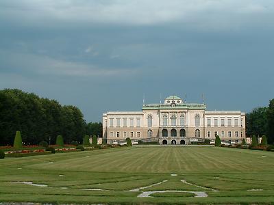 Schloss Kleßheim, Foto: Gakuro. Aus: WikiCommons 