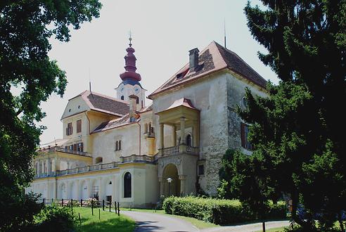 Schloss Hollenegg, Ostseite