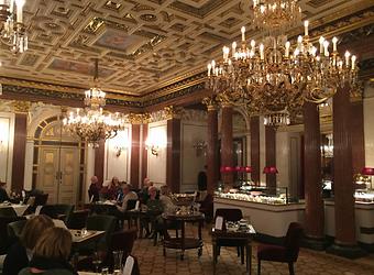 Café Gerstner im Palais Todesco