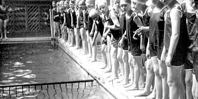 Schwimmunterricht 1928