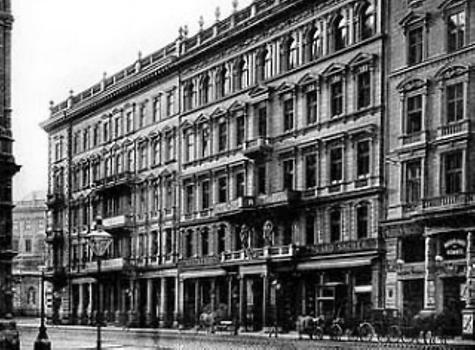 Das Hotel Sacher in Wien, historische Aufnahme