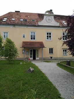 Schloss Messendorf heute als Teil der Waldorfschule