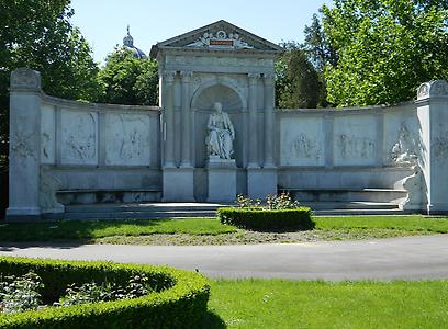 Franz Grillparzer - Volksgarten - Photo: Peter Diem