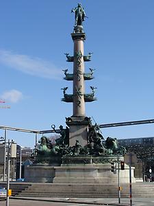 Tegetthoffdenkmal am Wiener Praterstern Bild zum Vergrößern anklicken © Foto Peter Diem