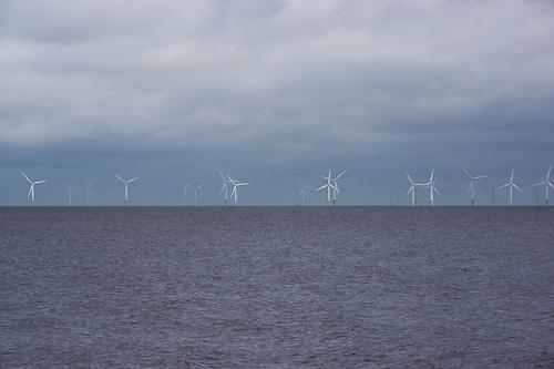 Bei den Offshore-Windparks ist Großbritannien ein Vorreiter. An Land hingegen ist die Errichtung von Windkraftanlagen derzeit de facto verboten.