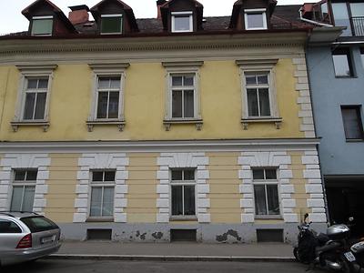 Ein Teil der Fassade des Schützenhofs entlang der Naglergasse