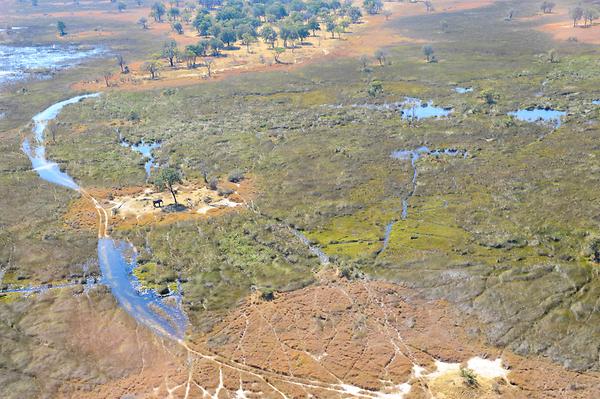 Flug über Okavango (Juli 2012)