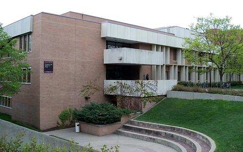 Die Ferguson Music Hall am West Bank Campus der University of Minnesota wurde vom Ehepaar Close gebaut