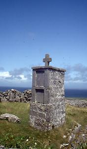 Table tomb