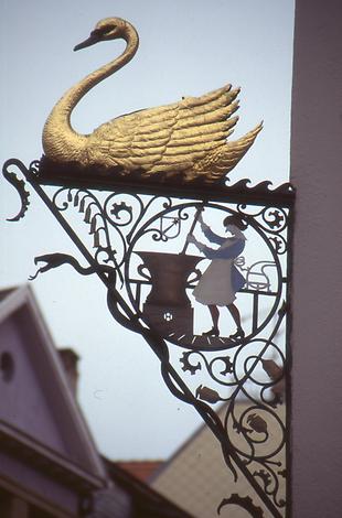 Blechtafel in geschmiedetem Eisen