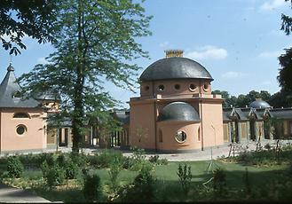 The domed building is actually a gate that connects two covered corridors