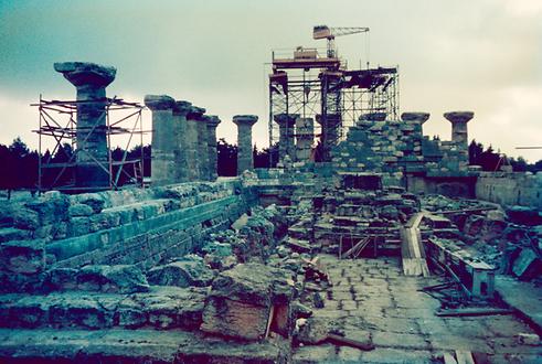 Der Zeus-Tempel von Cyrene wurde teilweise 1971 wieder aufgestellt.