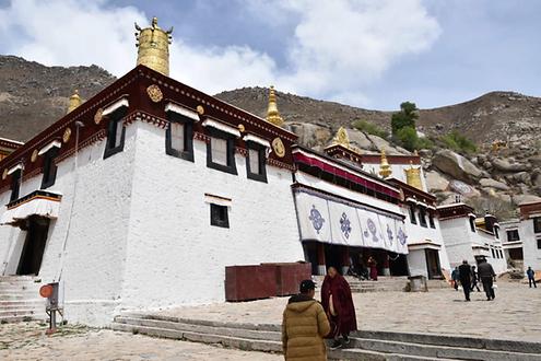 Sera monastery