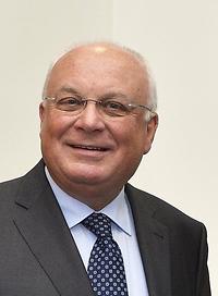 Franz Schausberger ist Präsident des Karl von Vogelsang Instituts sowie Gründer und Präsident des Instituts der Regionen Europas. Er war Landeshauptmann von Salzburg (ÖVP)