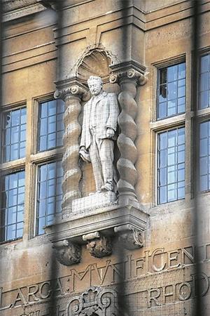 Cecil Rhodes an der Fassade des Oriel College in Oxford