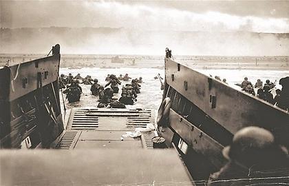 1944: Soldaten der US-Army landen in der Normandie
