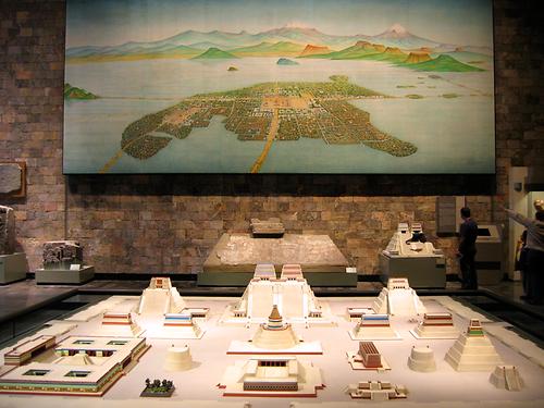 Modell des Tempelbezirks von Tenochtitlan im Museo Nacional de Antropología, Mexico-Stadt.