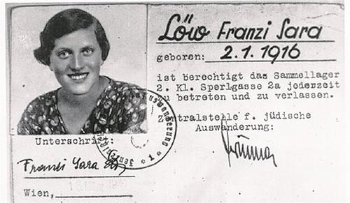 Auf diesem Berechtigungsausweis der IKG trägt Franziska Löw den zweiten Vornamen 'Sara', den seit 1938 alle Jüdinnen zwangsweise annehmen mussten.