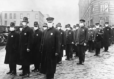 Polizisten in Seattle im Einsatz während der Spanischen Grippe, Dezember 1918