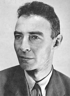 Robert Oppenheimer, Leiter des 'Manhattan-Projekts', gilt als Vater der Atombombe