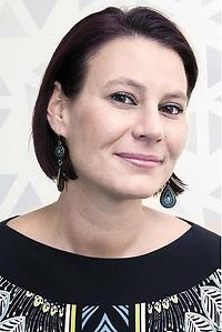 Katharina Bergmann-Pfleger, geboren 1981 in Graz, ist Germanistin und wissenschaftliche Mitarbeiterin am Ludwig Boltzmann Institut für Kriegsfolgenforschung.