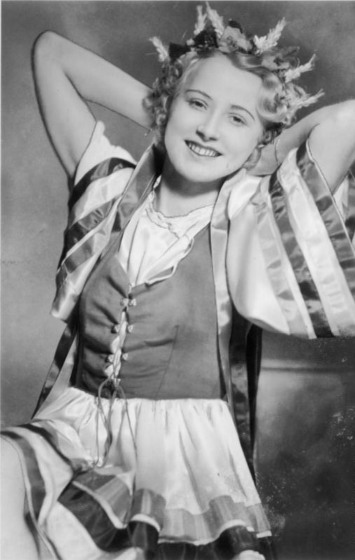 Marika Rökk Kunst Essays im AustriaForum