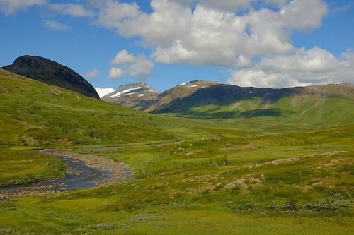 Die raue Landschaft der Provinz Nordland: hier der Junkerdal nasjonalpark