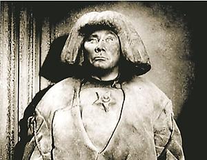 Paul Wegener spielte in drei Stummfilmen den Golem