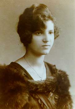 Rose Ausländer 1918
