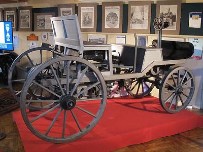 Eines der ersten modernen Automobile: Nachbau des Zweiten Markus-Wagen in fahrtauglicher Version. (Foto: Martin Krusche)