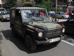 G-Wagen im kosovarischen Prizren. (Foto: Martin Krusche)