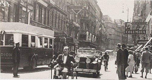 Verkehrsszene auf der Kärntner Straße, 1930-33