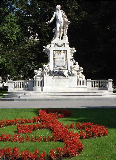 Mozartdenkmal Wien