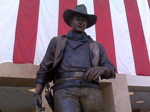 John Wayne´s statue (Robert Summers, 1982) at John Wayne / Orange County Airport (SNA)