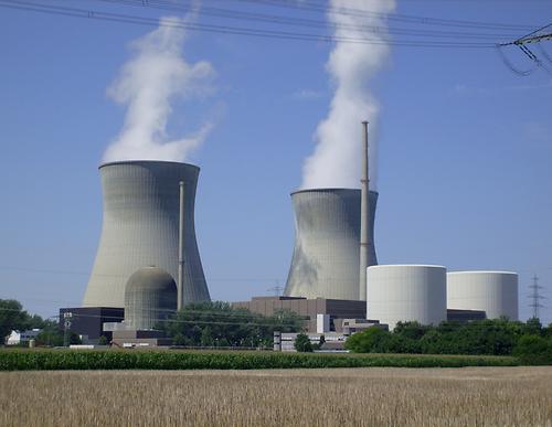 In Deutschland wurden drei Atomkraftwerke Ende 2021 vom Netz genommen, darunter auch in Gundremmingen (im Bild). Die Bundesrepublik ist nur eines von zwei EU-Ländern mit Kernkraftwerken, wo es Ausstiegspläne aus dieser Technologie gibt.