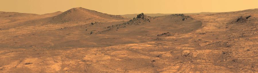 Roboter am Mars Ein grundlegender Vorteil heute ist, dass wir uns bei der Erkundung neuer Orte im Kosmos zumindest am Anfang durch Raumsonden oder Rover, die ferngesteuert nach Wasser suchen, vertreten lassen können., Foto: © NASA
