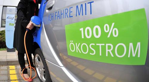 Tanken an der E-Tankstelle