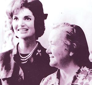 Jacqueline Kennedy und Nina Chruschtschowa
