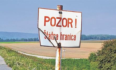 Warnschild bei Hainburg erinnert noch an die einstige Grenze zur Slowakei