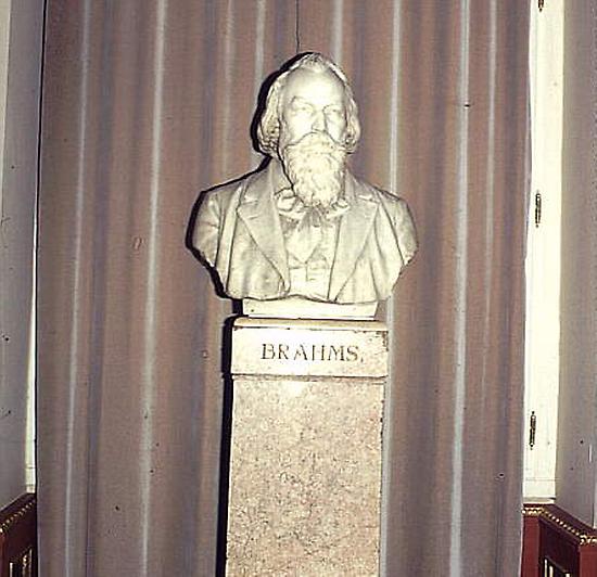 Brahms  Büste im Brahms-Saal